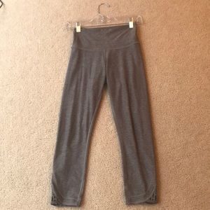 Lululemon gray crop leggings